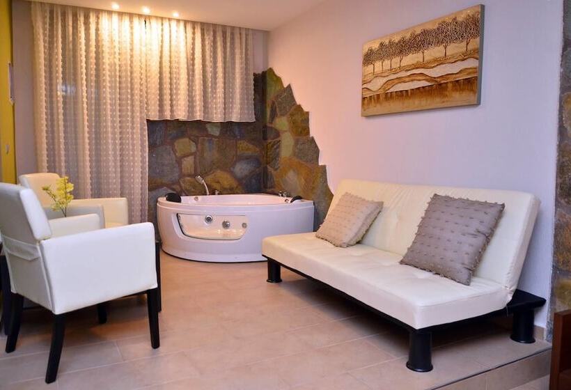 בית מלון כפרי Konaki