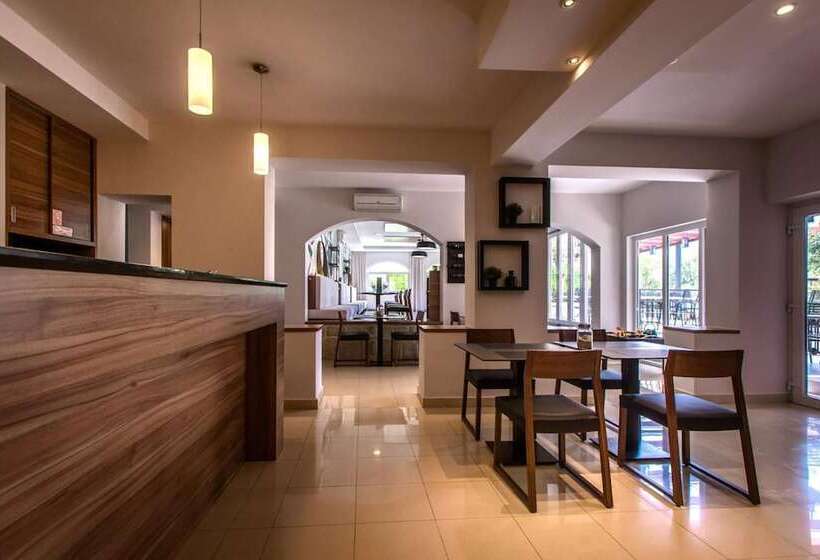 Отель Luxury Suites Bellevue