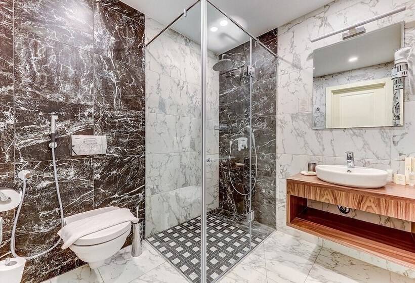 فندق Paul Apartments   Boutique