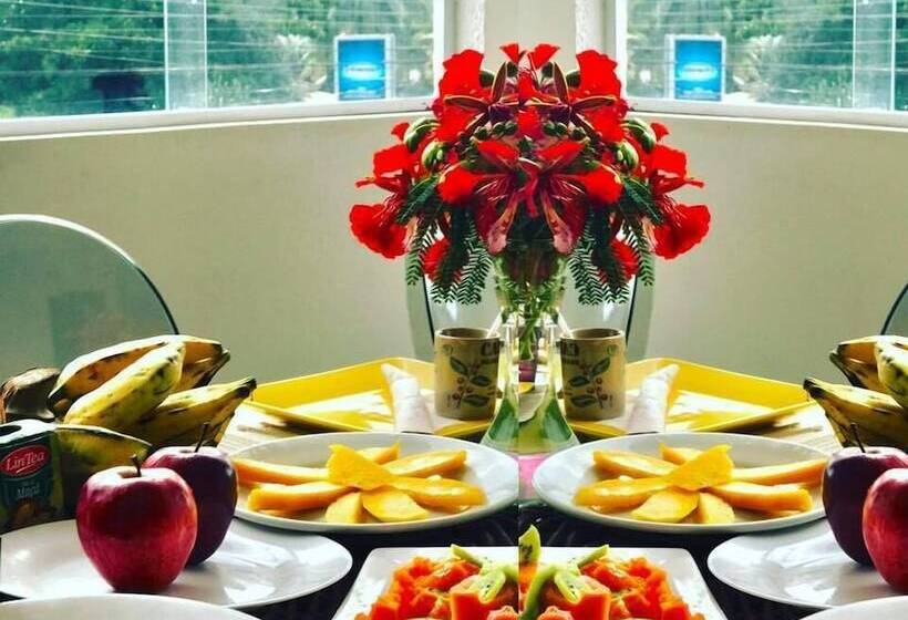 בית מלון כפרי Pousada Zorzi Beach