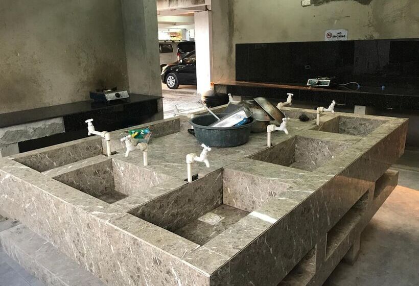 בית מלון כפרי Seabreeze Beach Lodge