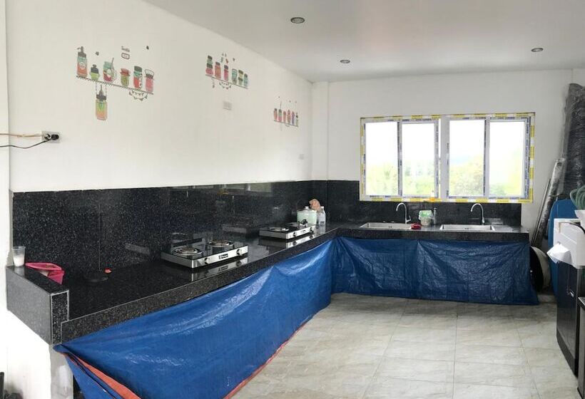 בית מלון כפרי Seabreeze Beach Lodge