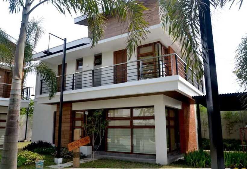 هتل The Tavern Villas At  Orchid Gardens