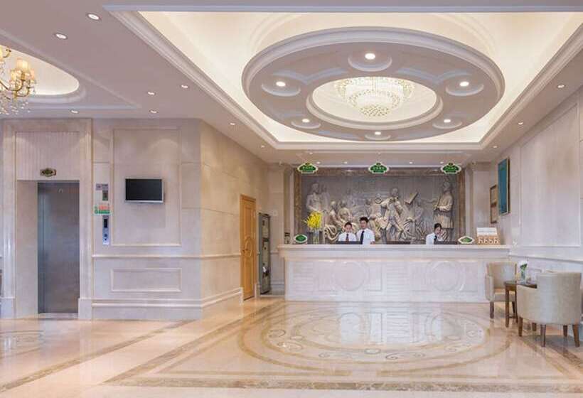 Vienna Hotel Shenzhen Gongming Bus Station