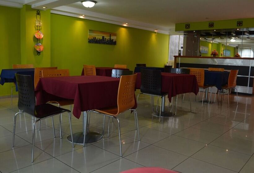 בית מלון כפרי Windsor Plaza