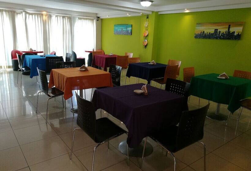 בית מלון כפרי Windsor Plaza