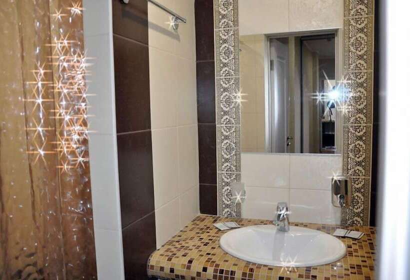 Lada Voskhod Hotel Complex