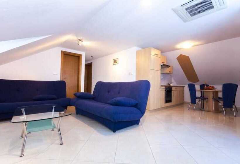 Maretsol Vacation House