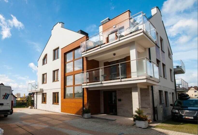 Marina Jastarnia    Apartamenty   Basen