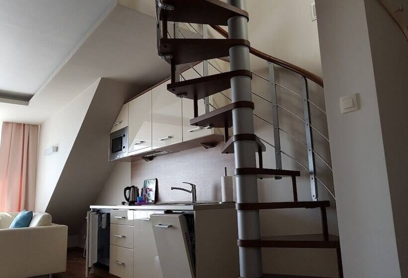 Marina Jastarnia    Apartamenty   Basen