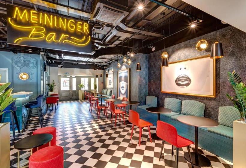 ホテル Holiday Inn St. Petersburg  Theatre Square