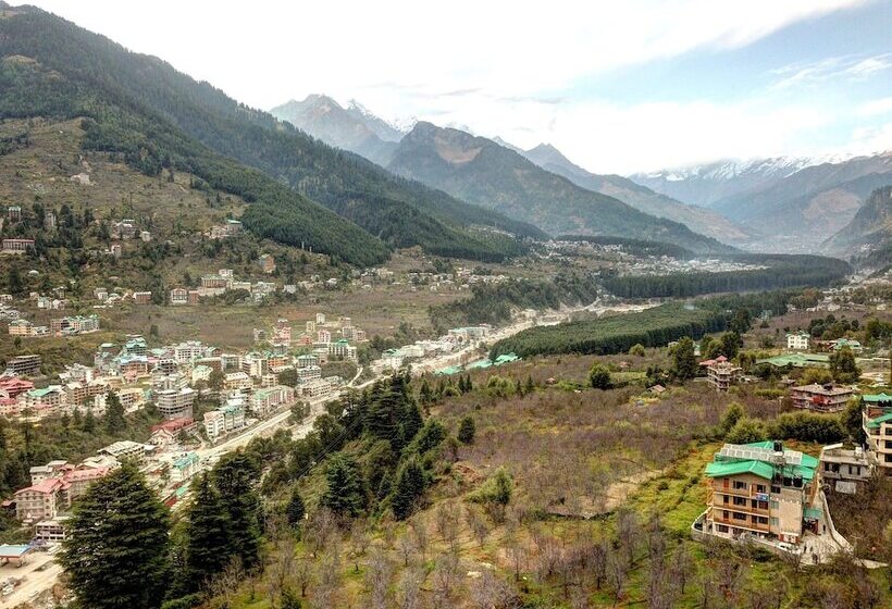 Mountain Face By Snow City Hotels