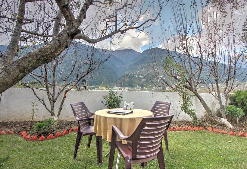 Mountain Face By Snow City Hotels