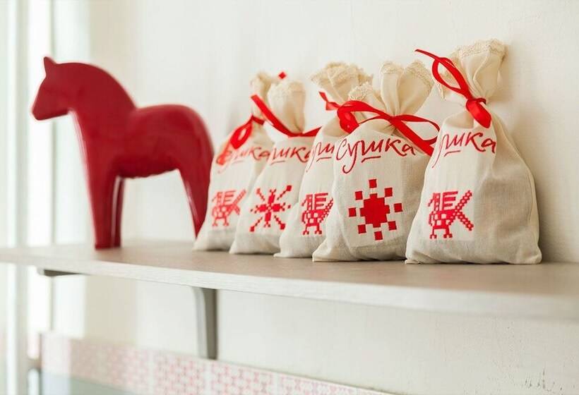 Ocharovannyy Strannik   Hostel