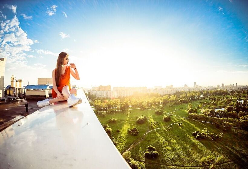 Panoramic Apartments S16