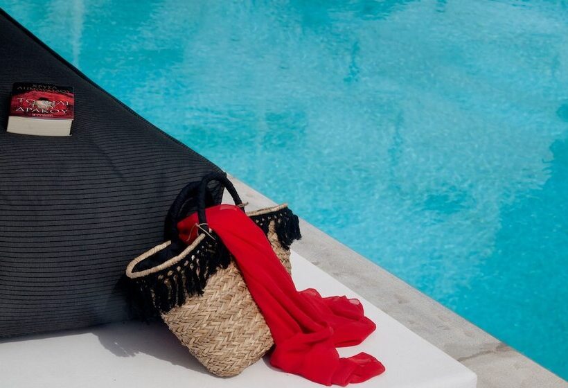 پانسیون Amity Suites  Adults Only