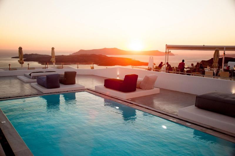 پانسیون Amity Suites  Adults Only