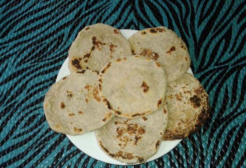 بنسيون Green Bamboo House