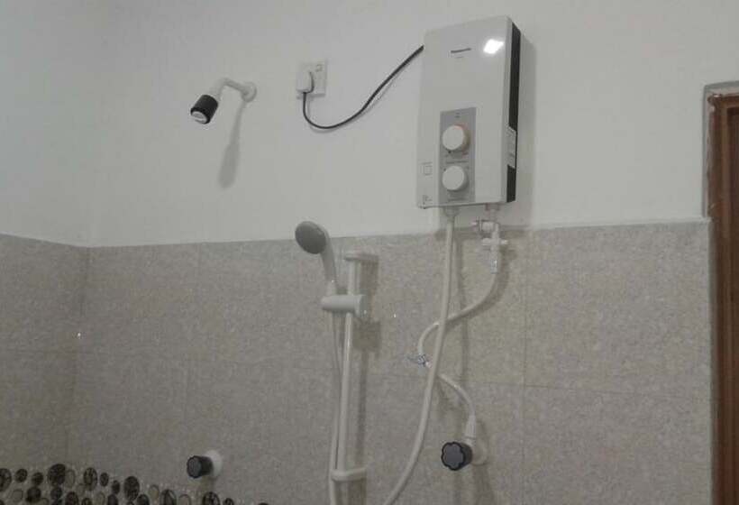 بنسيون Green Bamboo House