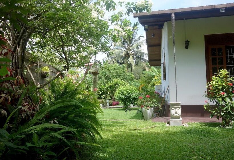 膳宿费 Manel Guesthouse