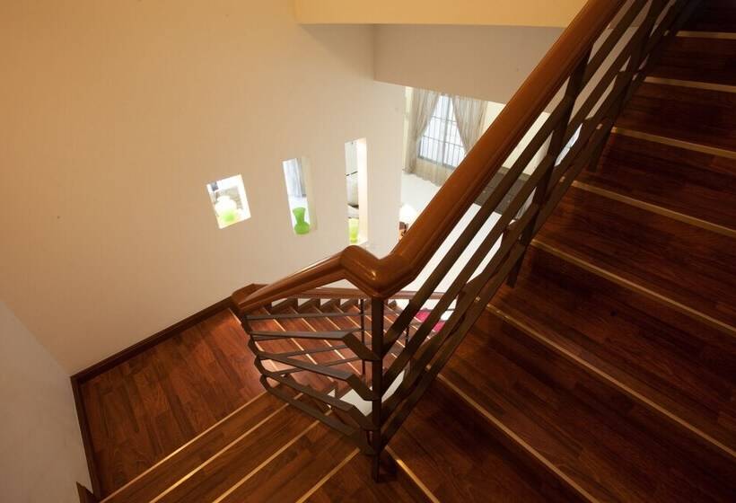 펜션 Natol Villa Sydney