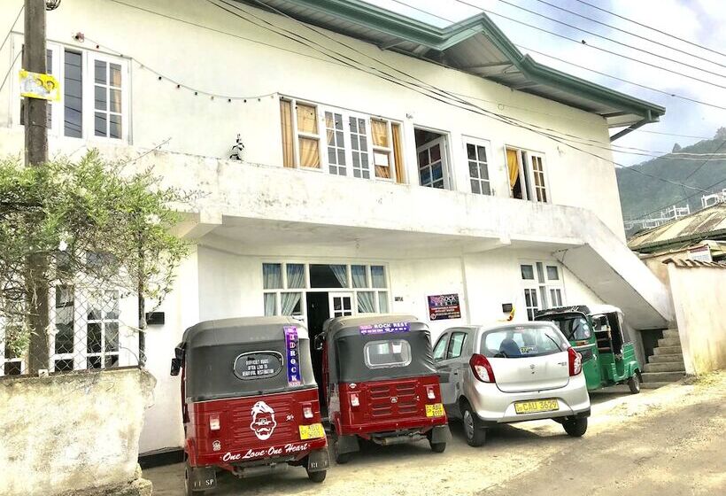 펜션 Nuwara Eliya Redrock Guest
