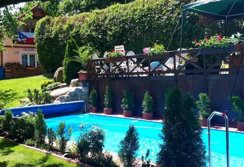 Panzió Penzion Hugo