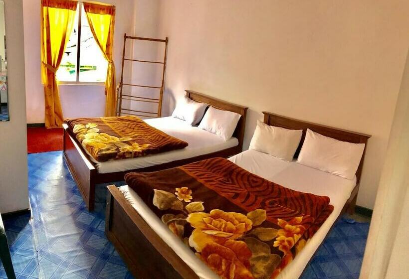 펜션 Nuwara Eliya Redrock Guest