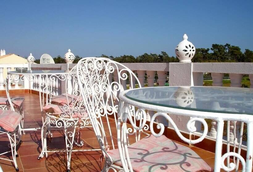 بنسيون Residencial Hortamar