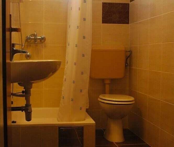 بنسيون Vila Lacman