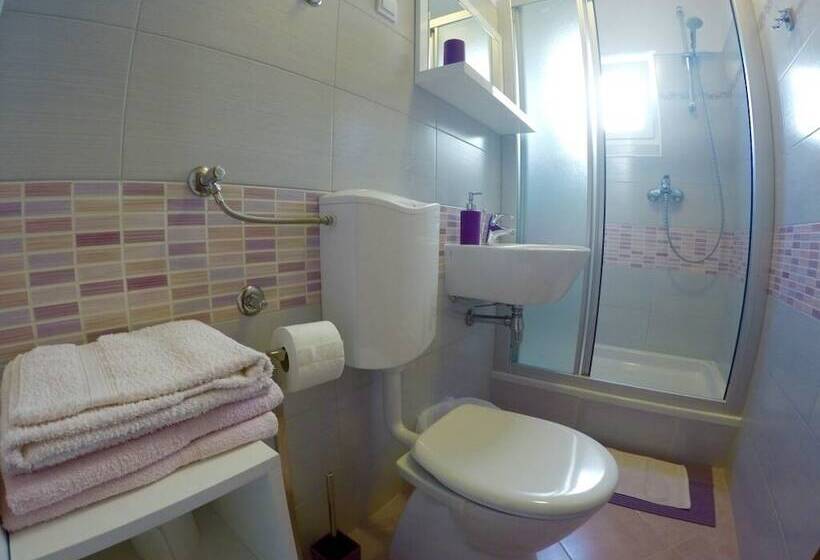 بنسيون Vila Lacman