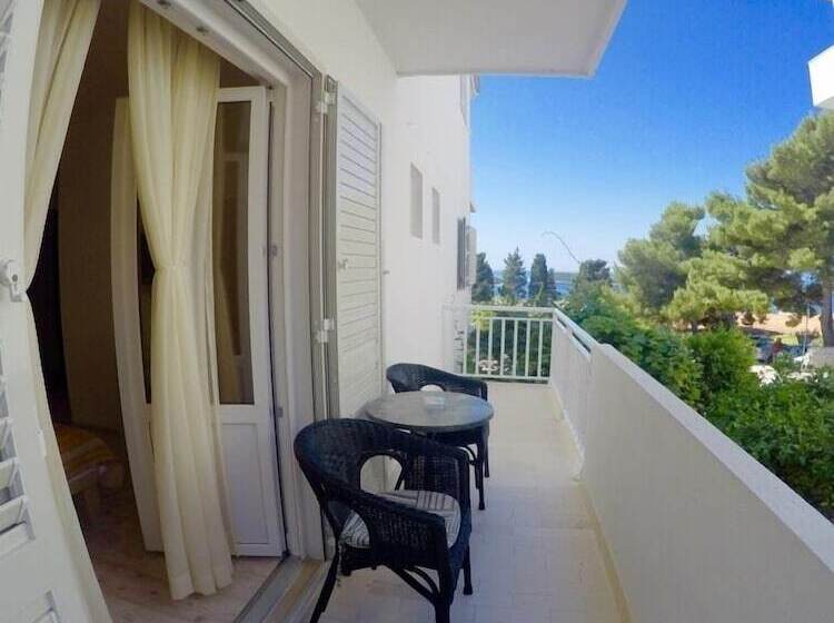 پانسیون Vila Lacman