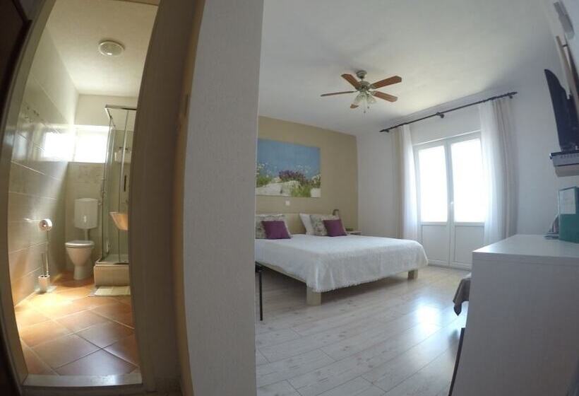 بنسيون Vila Lacman