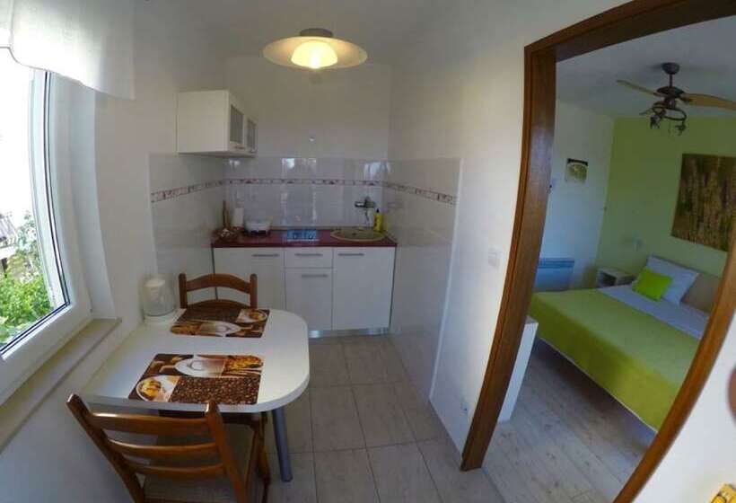 بنسيون Vila Lacman