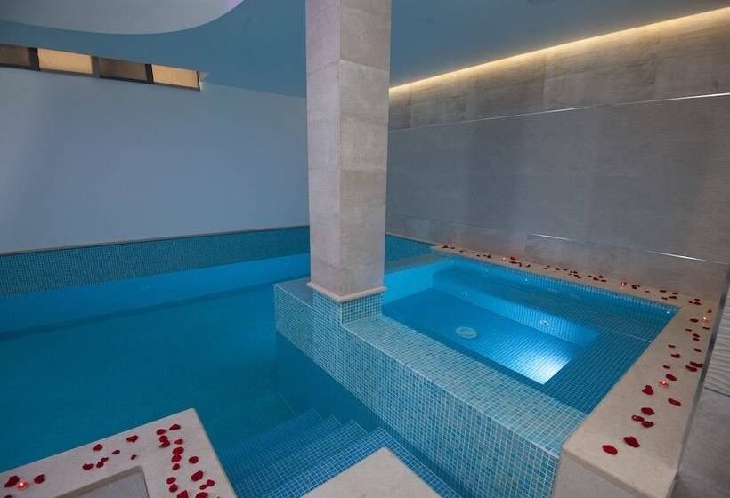 پانسیون Villa Nani