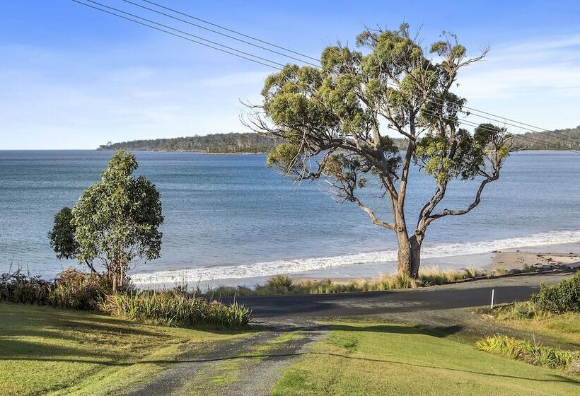 Summertime Beach Cottage