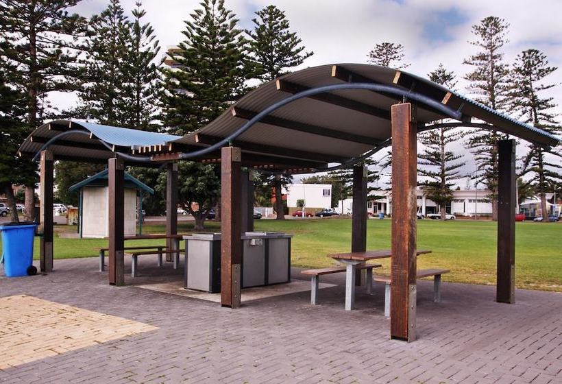 Bayview Apartments Glenelg