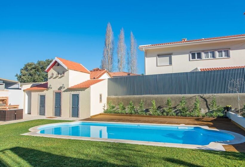 تختخواب و صبحانه Chalet Vitorino