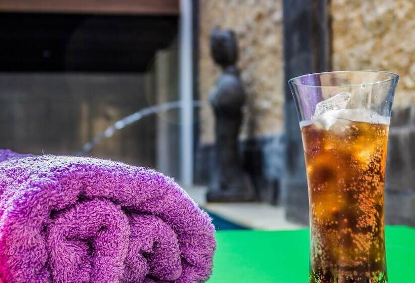 مبيت وإفطار Donata House