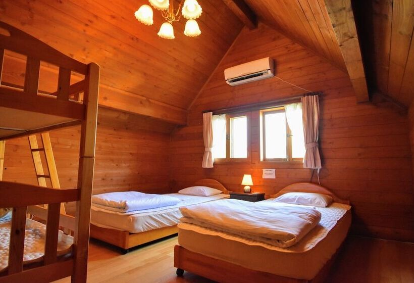 Canadian Log Cottage Takitaro