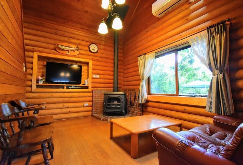 Canadian Log Cottage Takitaro