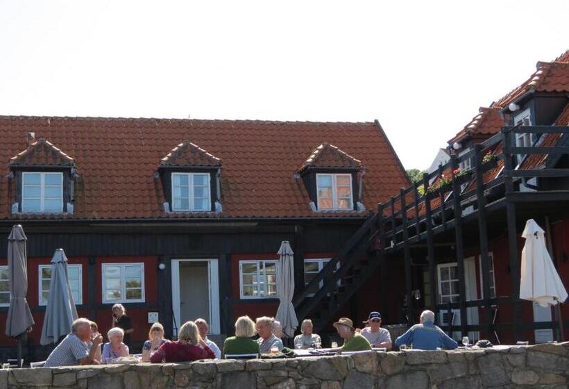 Gudhjem Vandrerhjem / Gudhjem Hostel