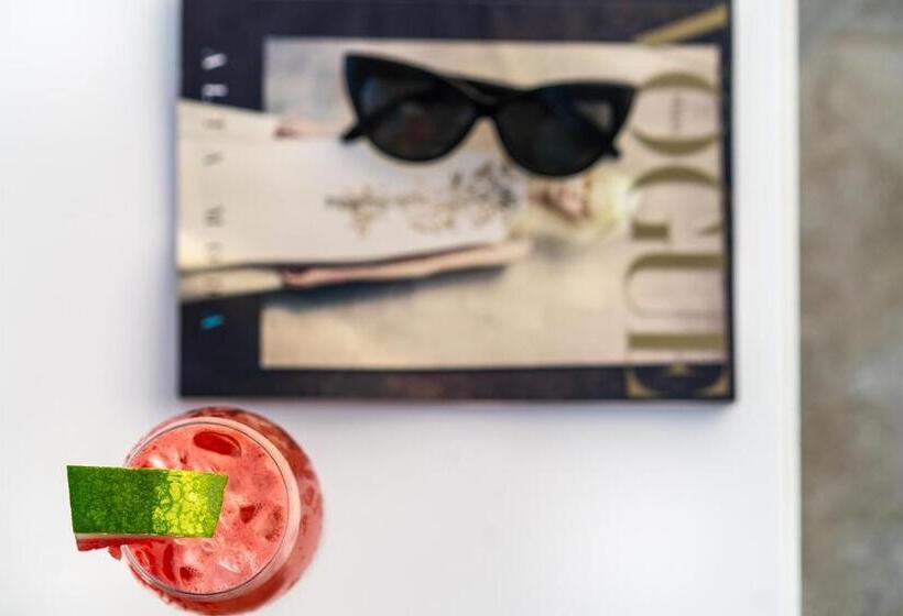 簡易ホテル Domo 20 Hotel & Rooftop