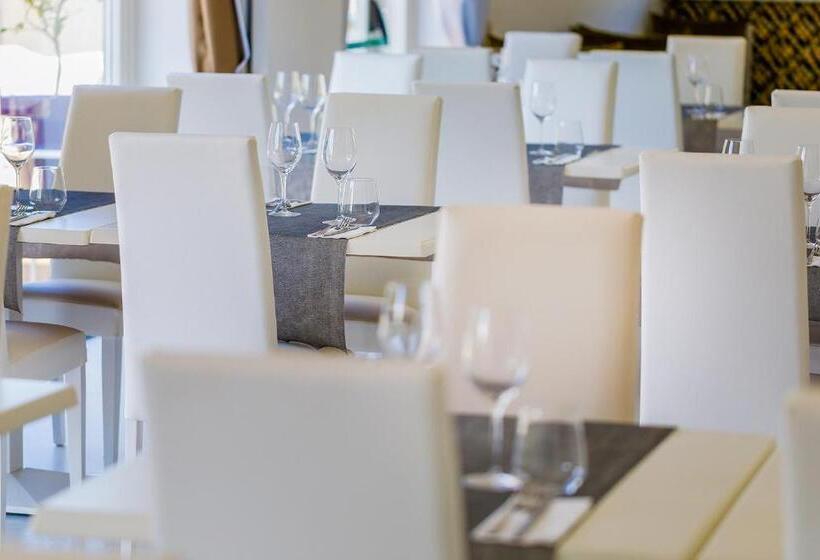 簡易ホテル Domo 20 Hotel & Rooftop