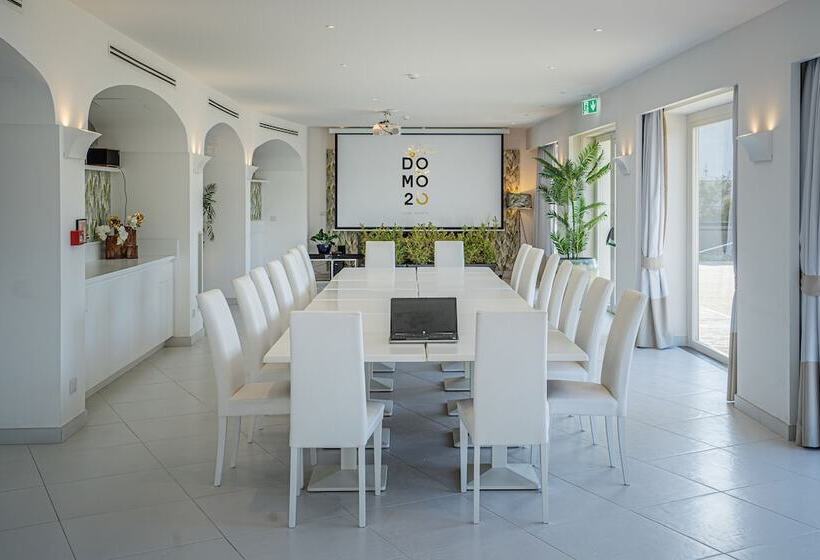 簡易ホテル Domo 20 Hotel & Rooftop