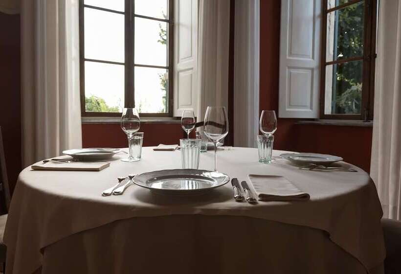 فندق Albergo Real Castello