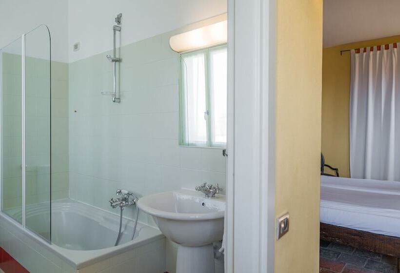 호텔 Albergo Real Castello