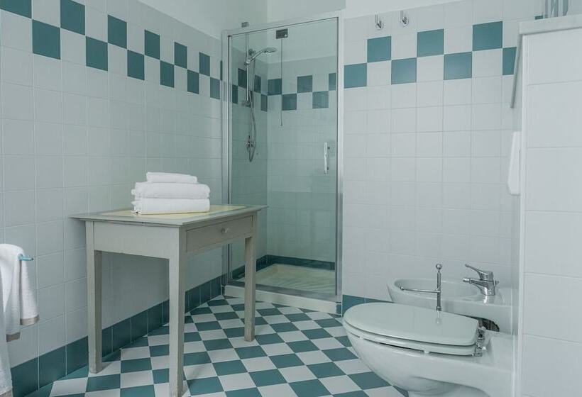 فندق Albergo Real Castello