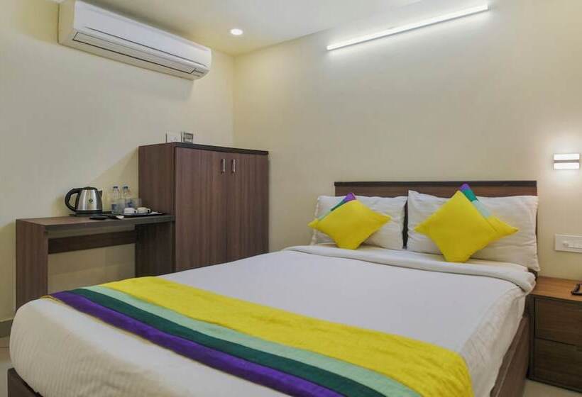 Itsy Hotels N Square