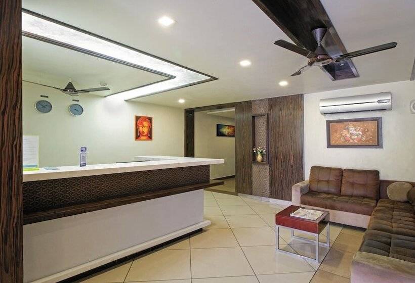 Itsy Hotels N Square